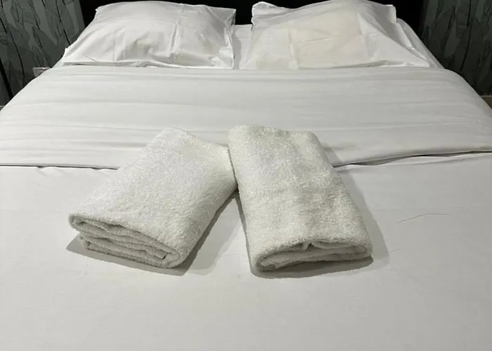 Apartment Quiet Near Saint-lazarre - 10p